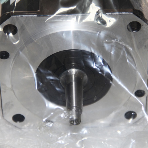 A06B-2223-B000 FANUC серводвигатель