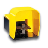 KG120L11 Ножной выключатель,1  педаль, пластиковый корпус 1N O 1NC медленное переключение