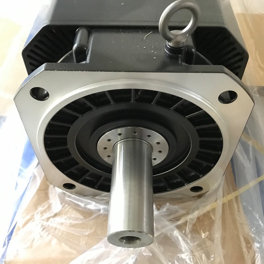 A06B-2471-B123 FANUC серводвигатель